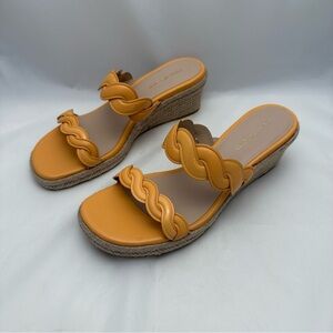 Orange Braided Wedge Sandals Casual Elegant Sz 7.5 Stuart Weitzman 🧡